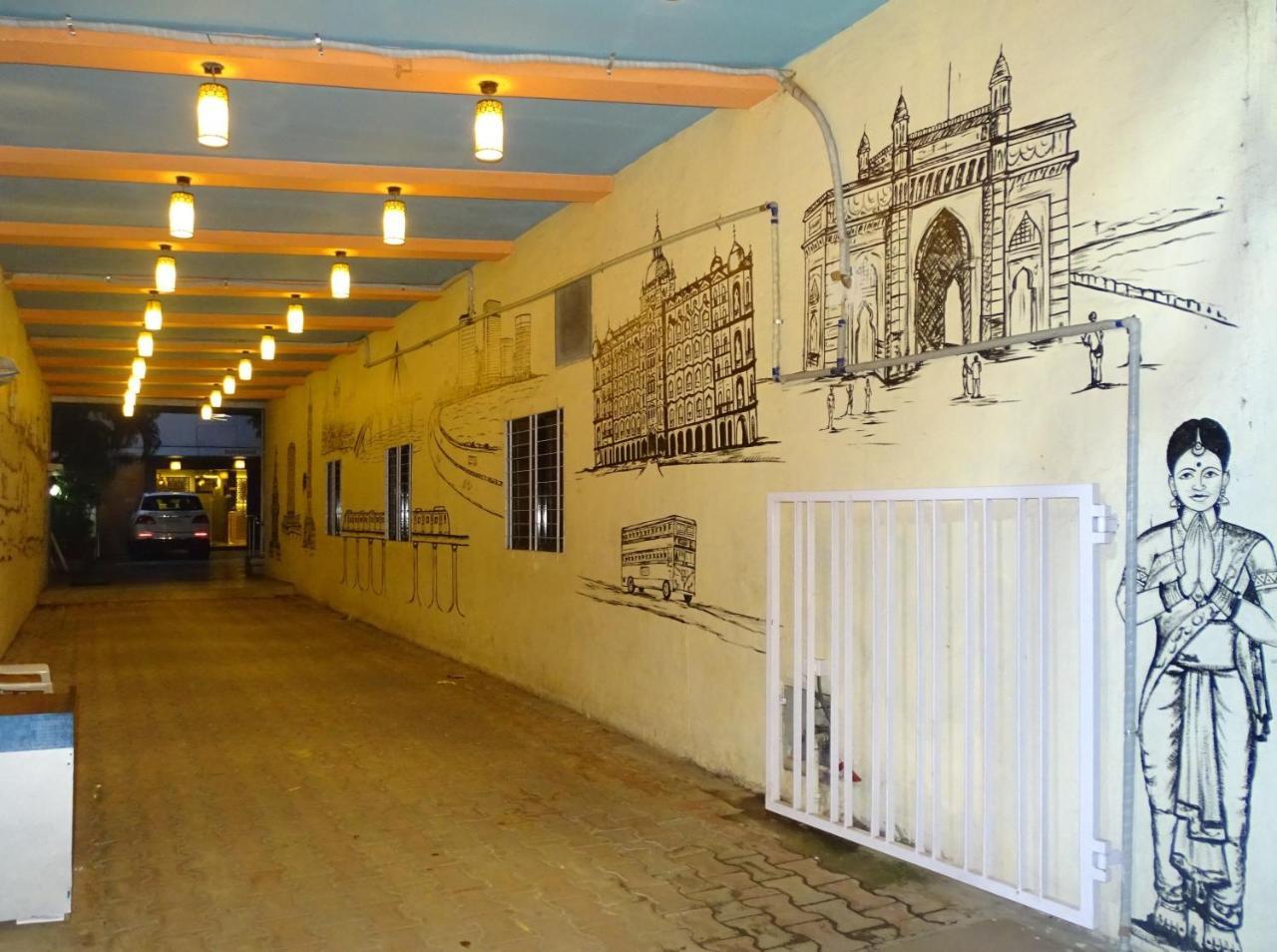 Hostel Sunshine Backpackers, Airport Bombaj Zewnętrze zdjęcie