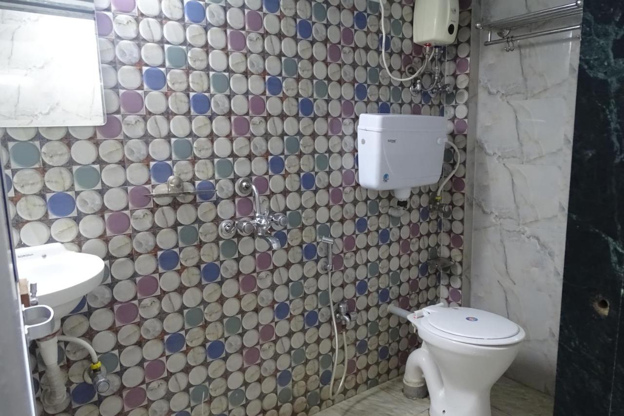 Hostel Sunshine Backpackers, Airport Bombaj Zewnętrze zdjęcie