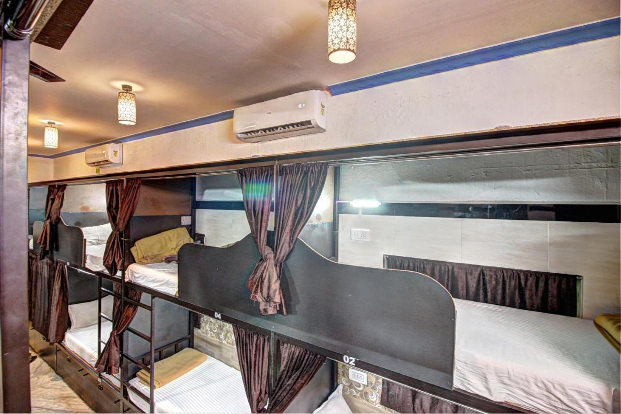Hostel Sunshine Backpackers, Airport Bombaj Zewnętrze zdjęcie